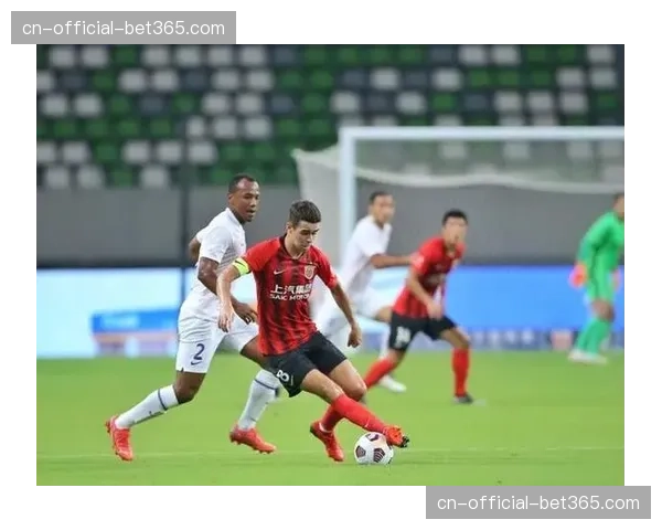 快速反击战术受青睐,各队加强攻防转换训练 快速反击战术受青睐,各队加强攻防转换训练